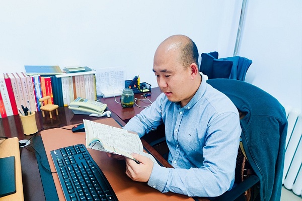 梁涛2-600.jpg