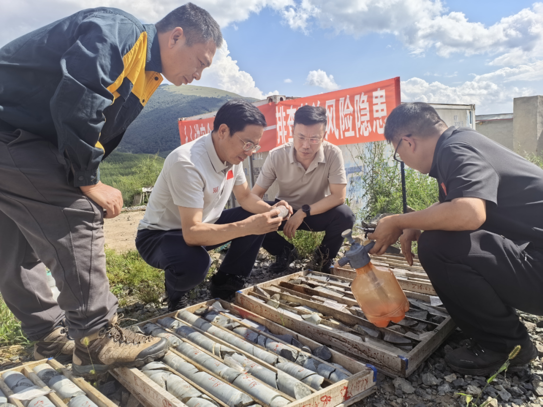 唐海军在内蒙古、河北项目一线调研时强调:坚持规划引领 求真求实攻坚 因时因企施策 统筹推进“矿业立局”取得新突破