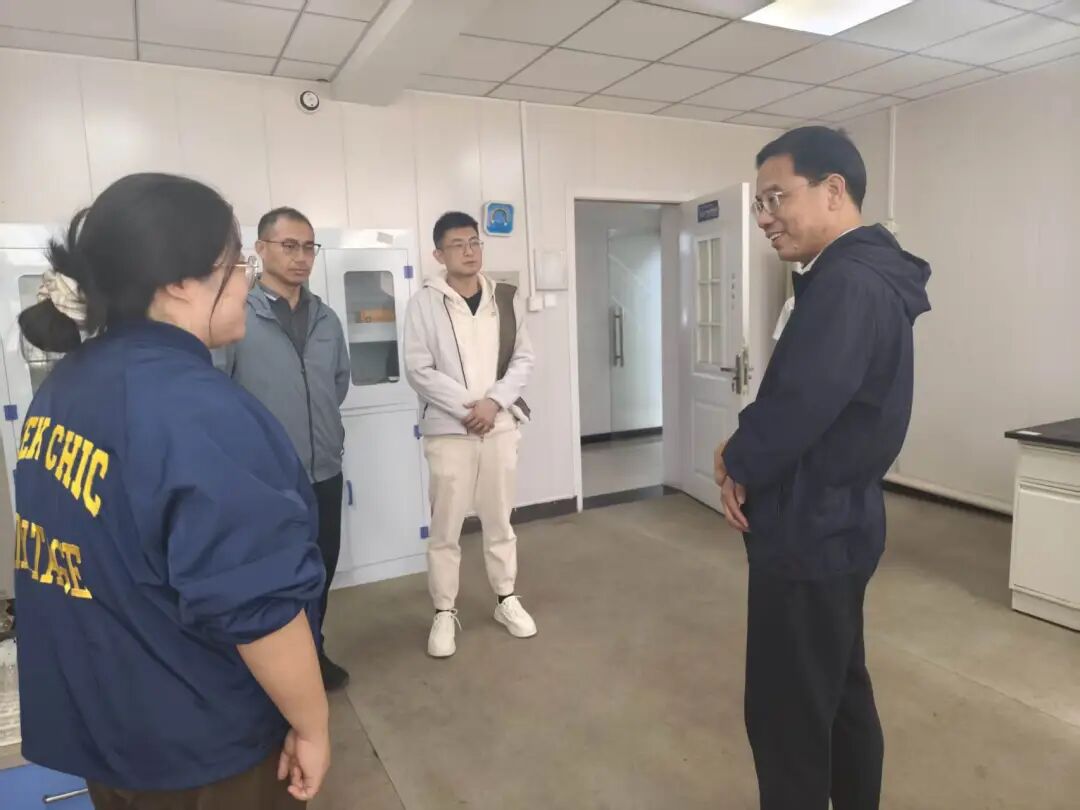 庆华诞 送关怀 鼓干劲 —— 唐海军走访基层单位、视频连线野外海外在施项目 开展慰问和安全检查