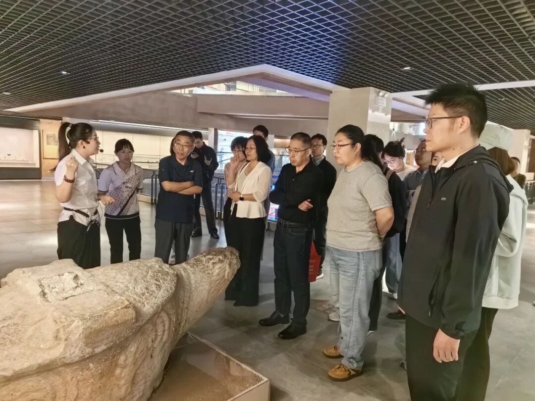 追溯直沽文脉 共建书香津城——局机关党委与大直沽街道党工委开展读书月共建活动